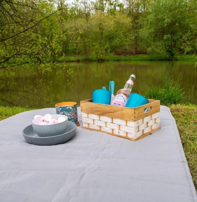 Lodge Lakeside On Stilts- 'kingfisher' *